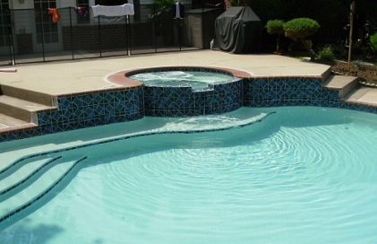 New Castle County pool repair